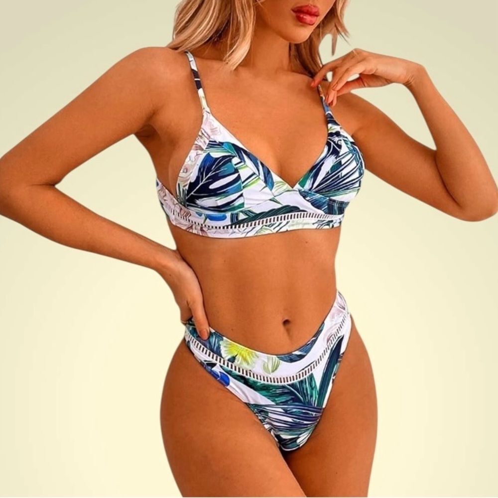 Sanctuary Paradise bikini triangle top high waist bottom tropical print NWT M.
